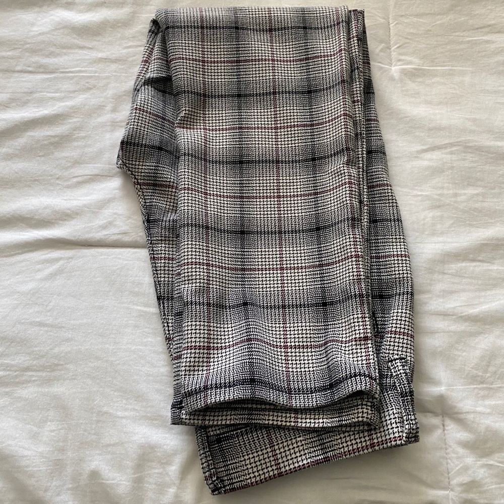 Pants - Picture 2 of 4